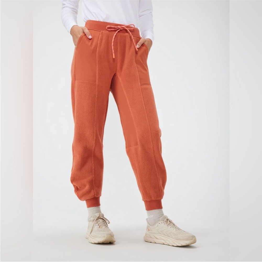 NWT RARE Outdoor Voices Primo Fleece Sweatpant in Russet Orange size S